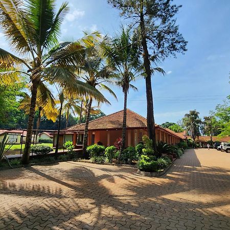 Masindi Hotel Eksteriør billede