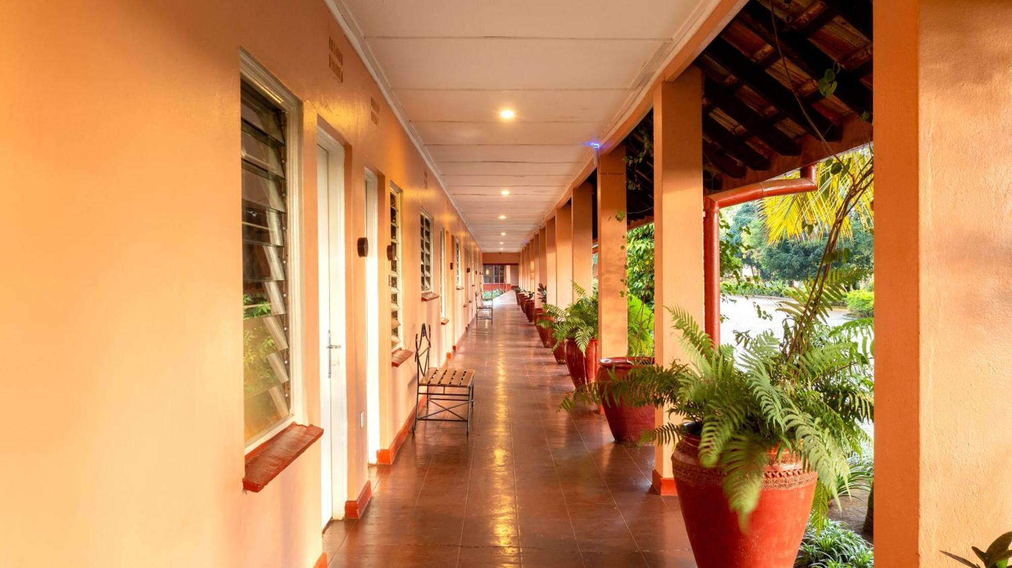 Masindi Hotel Eksteriør billede