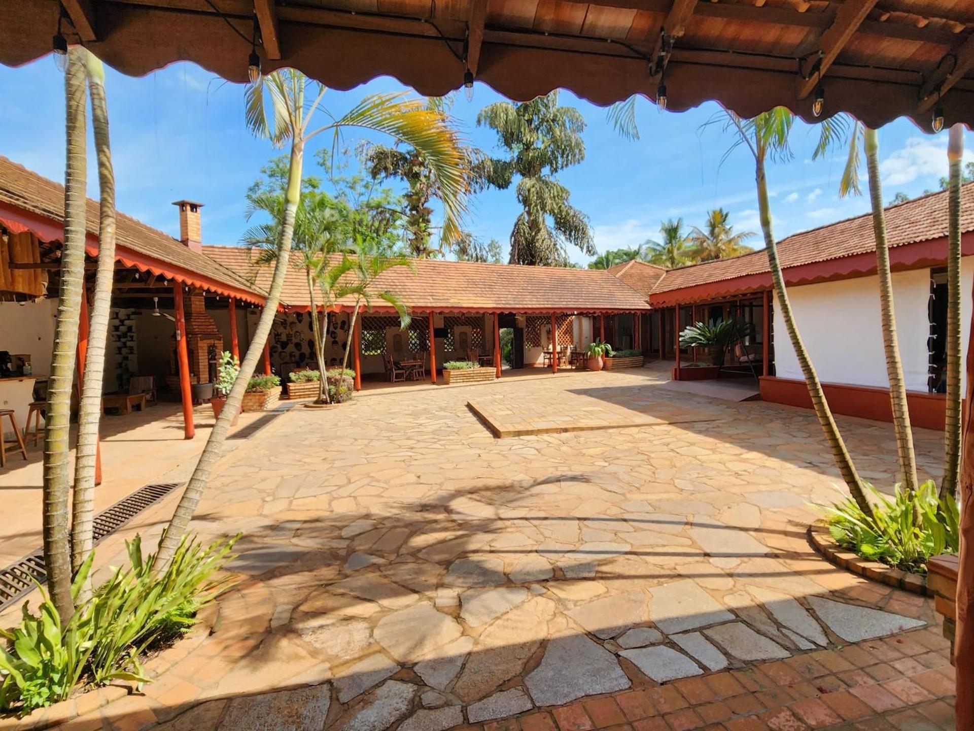 Masindi Hotel Eksteriør billede